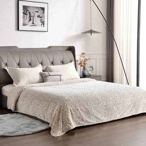 Miniatura 3 de PLEASANT BOULEVARD Manta de leopardo de forro polar, colcha de microfibra premium, ligera, cálida y acogedora, para sofá y cama