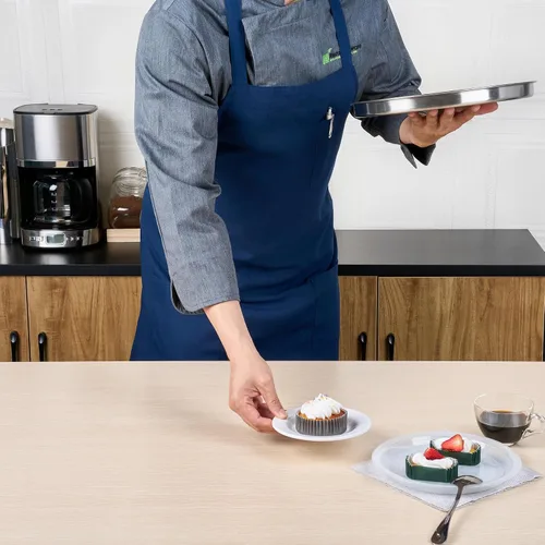 Miniatura 4 de Restaurantware - Delantal con peto Chef 101, 1 delantal de servidor con 3 bolsillos, longitud media, lavable a máquina, poliéster negro unisex