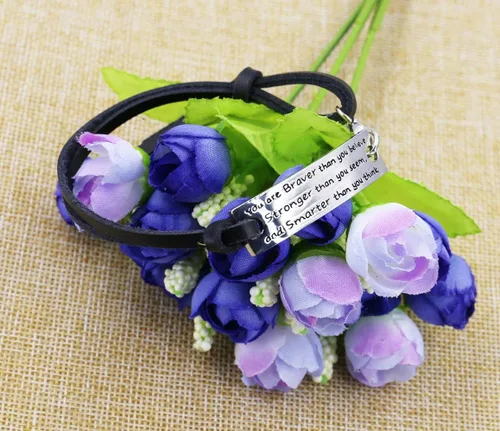 Miniatura 4 de Minimalism - Pulsera con monograma de correa de piel, regalos para mujeres y hombres.