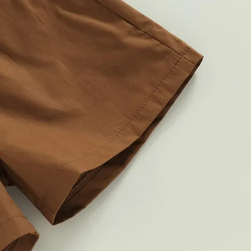 Miniatura 6 de Conjunto de 2 piezas de camiseta de manga corta con botones y pantalones cortos sólidos para bebé niño