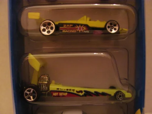 Miniatura 4 de Vintage – Hot Wheels – Racing World – Paquete de regalo de 5 coches (cada uno es de metal fundido a escala 1:64) – 1997 – por MATTEL