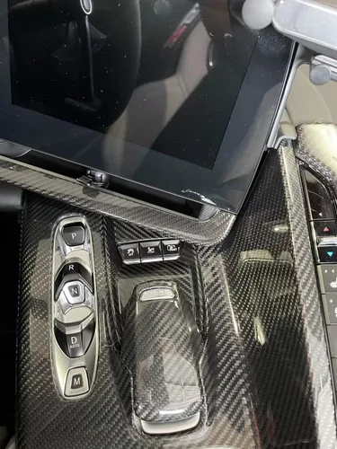 Miniatura 2 de 2 piezas Adorno de Base de Palanca de Cambios de Fibra de Carbono Genuina para Corvette C8 Z51 Z06 ZR1 Coupe HTC Stingray 2020 2021 2022 2023 2024