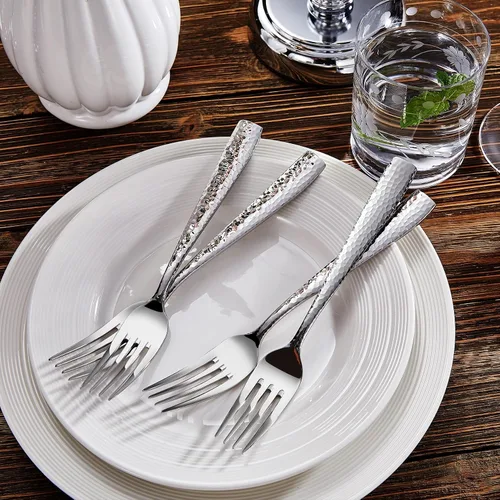 Miniatura 6 de KEAWELL Premium Juego de 4 Piezas de Tenedores de Cena Louis Martillados de 8.3", Acero Inoxidable 18/10, Borde Cuadrado con Bordes Redondeados