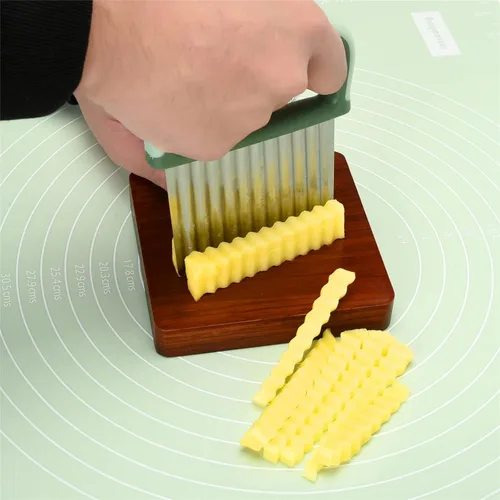Miniatura 4 de Picador de verduras - Cortador de acero inoxidable arrugado / cuchillo ondulado para verduras y papas fritas y raspador de masa de plástico / Verde