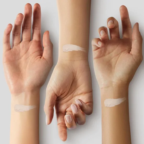 Miniatura 4 de Makeup Revolution Oculta y define el corrector, cobertura completa y acabado mate, C3.5 para tonos de piel claros y claros, vegano y libre