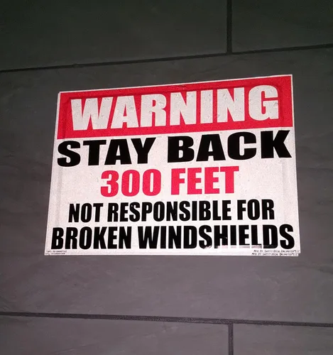 Miniatura 2 de OSHA Warning Stay Back 100 200 300 500 Not Responsible For Broken Windshields Black Red Rectángulo Etiqueta Adhesiva Adhesivo de Construcción Camión
