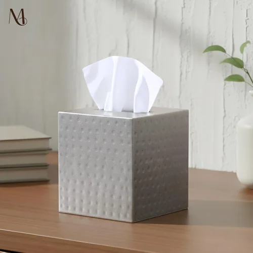 Miniatura 2 de Caja de pañuelos Monarch Abode Cuadrada – Caja de soporte de pañuelos de metal de peltre martillado a mano para accesorio de baño, cubo decorativo