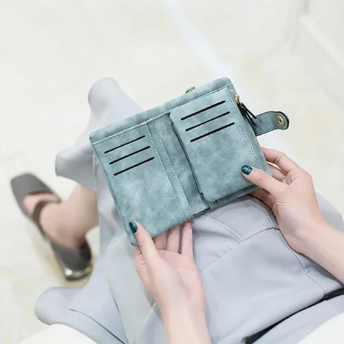 Miniatura 5 de AOXONEL Cartera pequeña de cuero plegable para mujer, con bloqueo Rfid, con tarjetero y ventana de identificación, monedero