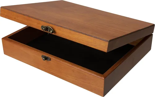 Old World caja de tesoro de madera con pestillo de metal.