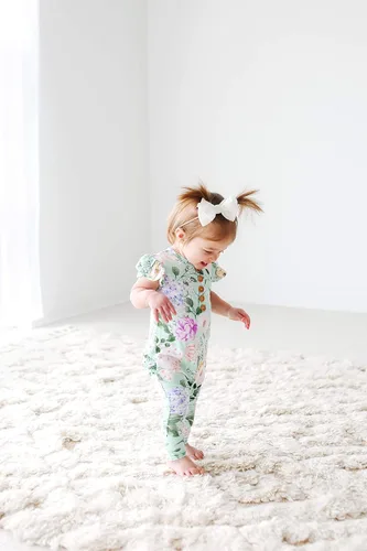 Miniatura 2 de Posh Peanut Mameluco de manga casquillo con volantes para bebé, ropa para niñas recién nacidas, pijama de una pieza para niños, viscosa suave