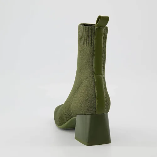 Miniatura 5 de CUSHIONAIRE Botas Milo Stretch para mujer + espuma viscoelástica, anchos disponibles