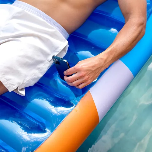 Miniatura 5 de PoolCandy Tumbona flotante Good Vibes. El último flotador inflable 2 en 1 lujoso y duradero; es una silla lounge en tierra o en agua.