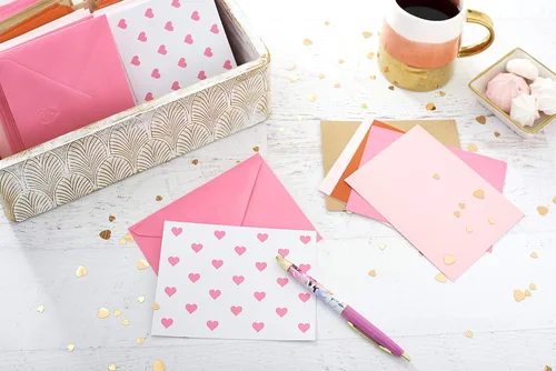 Miniatura 6 de American Greetings tarjetas de un solo panel con sobres, para el Día de San Valentín, a granel (200 unidades)