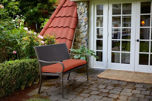 Miniatura 5 de Classic Accessories, Montlake FadeSafe - Cojín acolchado para banco o sofá de dos puestos de exteriores y patio, tela resistente al agua, 48x18x3