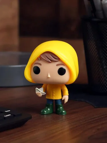 Miniatura 2 de Funko POP! Películas: IT Georgie con barco (estilos pueden variar) Figura coleccionable, multicolor