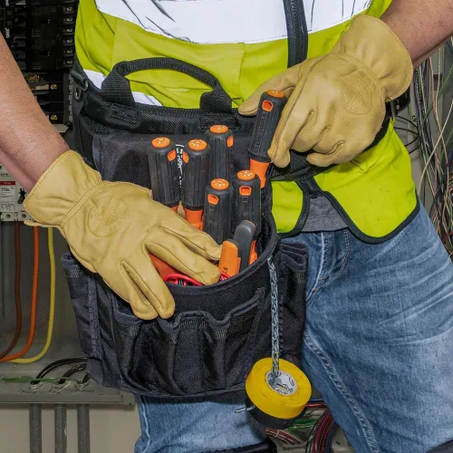 Miniatura 4 de Klein Tools 85076INS Juego de destornilladores aislados, fabricado en EE. UU., cuenta con destornilladores eléctricos de 1000V, (3) puntas Phillips