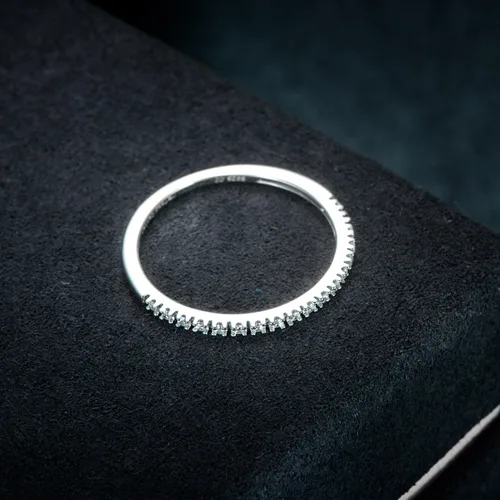 Miniatura 5 de HAFEEZ CENTER Anillos de moissanita Riviera Petite de 0.059 in