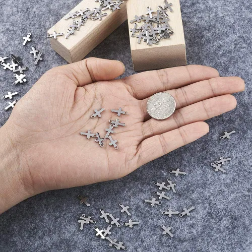 Miniatura 4 de KISSITTY 100 piezas de acero inoxidable 304 tamaño pequeño pulido sólido cruz colgante colgante cruz colgante cadena colgantes para collar, aretes