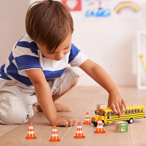 Miniatura 6 de TOYANDONA 7 mini conos de tráfico, 1. Señales de tráfico de juego de 37 pulgadas, conos de seguridad, mini señales de tráfico de juguete para niños