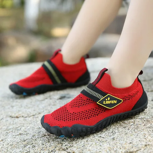 Miniatura 4 de UBFEN Zapatos de agua para niños y niñas, de secado rápido, ligeros, calcetines acuáticos para niños pequeños y grandes, zapatos de natación