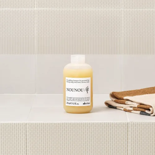 Miniatura 4 de Davines NOUNOU/Shampoo, Nourishing Cleanser for Damaged, Processed or Brittle Hair - Restores Natural Softness, Shine & Body with Lupin- Hydrates