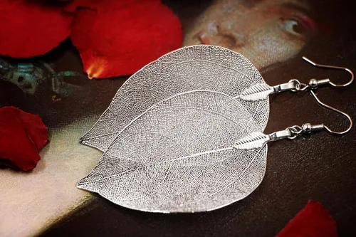 Miniatura 19 de Joyas de hoja de oro rosa y plata para mujer. Pendientes de hoja natural y collares circulares colgantes. Elegantes conjuntos de joyas colgantes.