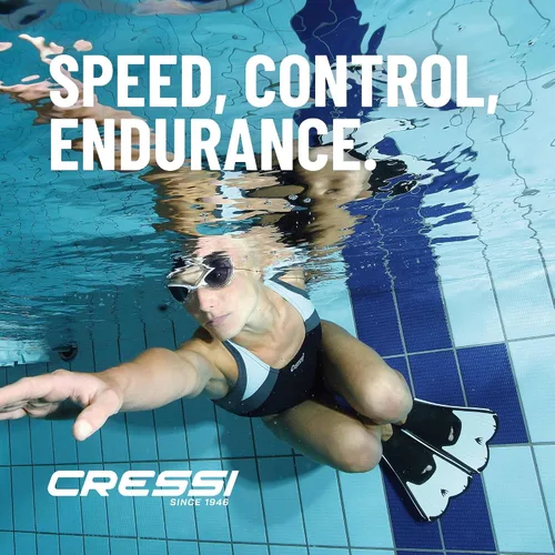 Miniatura 7 de Cressi - Aletas de bolsillo cortas de pie completo para natación o entrenamiento en la piscina y en el mar - Ligeras: fabricadas en Italia Azul