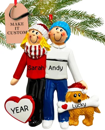 Adorno personalizado para pareja con perro 2025 – Recuerdo de árbol de Navidad de familia de 2 | Grabado con láser recién casado con cachorro |