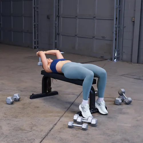 Miniatura 12 de Body-Solid (GFB350B) Banco de pesas plano de 600 libras de capacidad ajustable para entrenamiento de fuerza, estiramiento, ejercicios abdominales