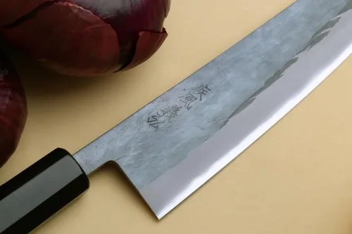 Miniatura 4 de Yoshihiro Kurouchi - Cuchillo de chefs Gyuto de acero inoxidable forjado en negro con mango de ébano (9.5 pulgadas (9.449 in) y sin saya)