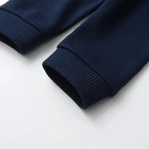 Miniatura 7 de Conjunto de 2 piezas de sudadera con estampado de letras de manga larga y pantalones para bebé niño