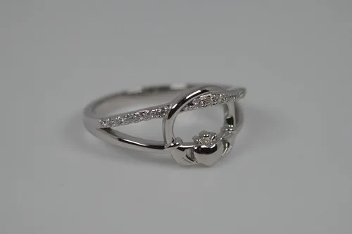 Miniatura 9 de Womens Irish Traditional Claddagh Ring 925 Sterling Silver Cubic Zirconia Statement Ring Love Loyalty and Friendship Heart