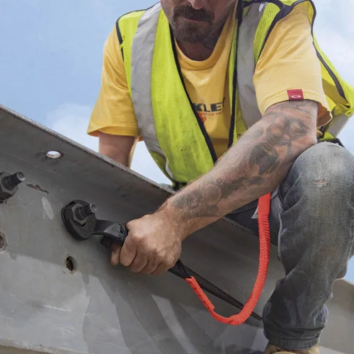 Miniatura 5 de KLEIN TOOLS 3212TT Llave de boca abierta de construcción con orificio para amarrar, fabricada en EE. UU., apertura nominal de 1-1/4 pulgadas, perno