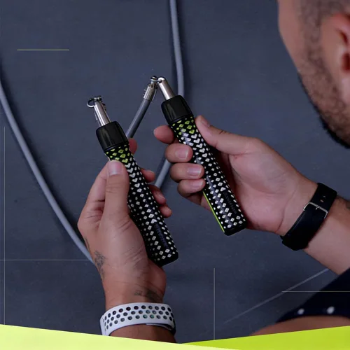 Miniatura 4 de Hererope - Cuerdas de saltar con peso para hombres y mujeres, cuerda de saltar de 1/2 libra con rodamiento de bolas, agarre antideslizante, cable