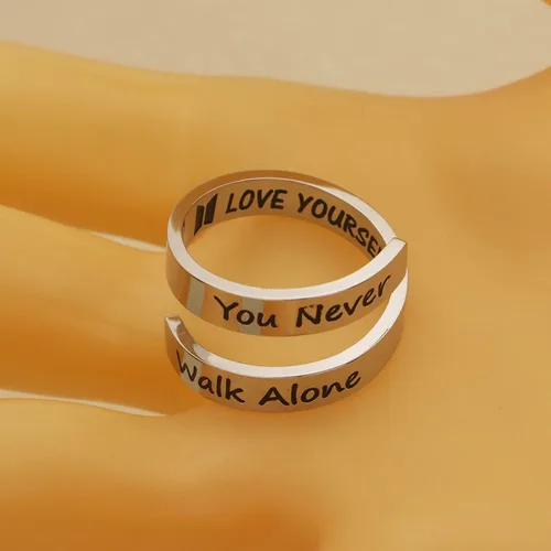 Miniatura 4 de SELOPU Bangtan - Anillo de regalo para niños Kpop Bangtan con la frase You Never Walk Alone Love YourselfJ-HopeJIMINJINJKRMSUGAV Bangtan Boys Lover