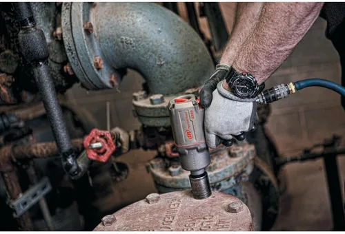 Miniatura 17 de Ingersoll Rand 2235TiMAX Llave de impacto neumática de 1/2 pulgada con salida de par de hasta 1,350 pies-libras