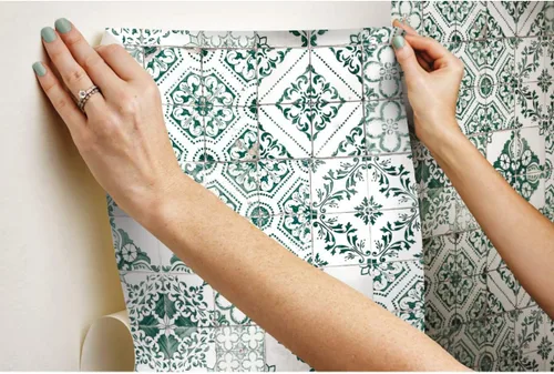 Miniatura 8 de RoomMates RMK11281WP Papel tapiz autoadhesivo de azulejo mediterráneo verde bosque