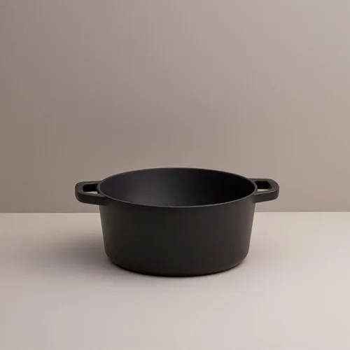 Miniatura 2 de Milo by Kana - Horno holandés de hierro fundido esmaltado de 3.5 cuartos con tapa, cacerola de primera calidad, revestimiento de esmalte por dentro
