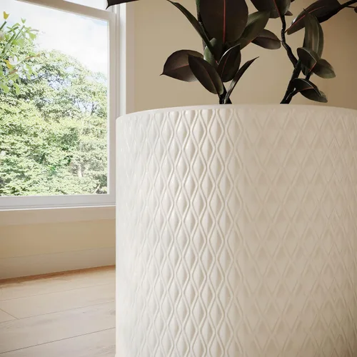 Miniatura 6 de EverNest Claire - Maceta blanca neutra de panal con soporte Nyra, macetas de interior, SelectBase, estilo bohemio moderno de mediados de siglo