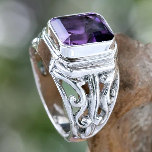 Miniatura 4 de NOVICA Anillo de amatista artesanal hecho a mano para hombre, plata de ley 925, morado, piedra natal de Indonesia, guerrero de la sabiduría