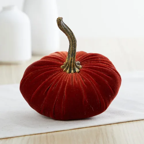 Miniatura 3 de Your Heart's Content Juego de 4 calabazas pequeñas de terciopelo, decoración del hogar hecha a mano, decoración de manto festivo, centro de mesa
