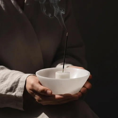 Miniatura 4 de Radicaln Soporte de incienso de mármol de 5.5 pulgadas hecho a mano con canicas blancas para decoración del hogar, soporte ideal para varillas