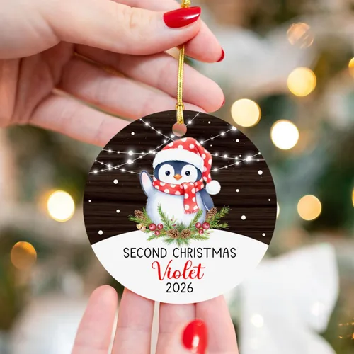 Miniatura 4 de Adorno personalizado de segunda Navidad de pingüino bebé 2026, regalo de decoración de pingüino bebé para bebés recién nacidos, nombre personalizado