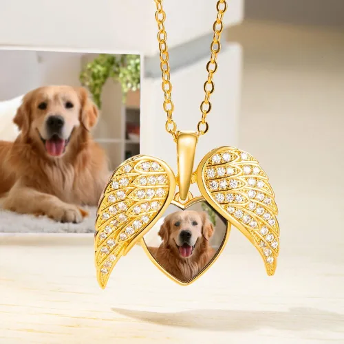 Miniatura 6 de CALLIE Collar personalizado con medallón de alas de corazón para mujer, collar con colgante personalizado con imagen, regalo conmemorativo