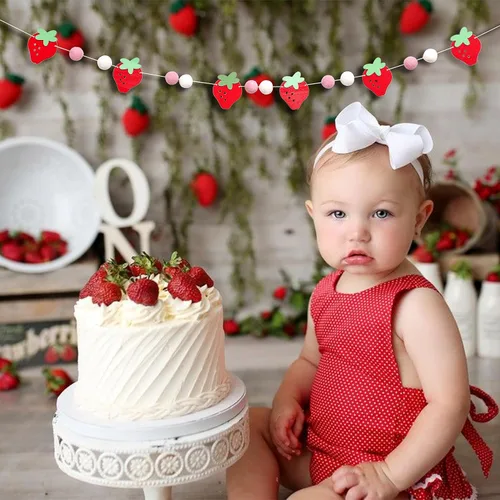 Miniatura 4 de Guirnalda de madera de fresa, decoraciones temáticas de fresa, guirnalda de fieltro de fresa, temática de primer cumpleaños para niña, pancarta