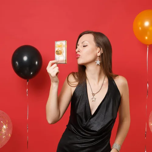 Miniatura 8 de 24 abrebotellas doradas con 65 abrebotellas para fiestas de cumpleaños 65, decoraciones de diamantes de imitación para bodas, aniversarios, regalos