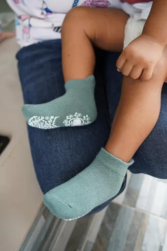 Miniatura 4 de RATIVE Calcetines antideslizantes con puños para bebés, niños y niñas