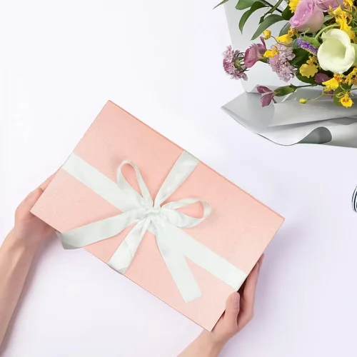 Miniatura 6 de YINUOYOUJIA Cajas de regalo rosadas con tapa, 14"x9"x4.5" Caja de regalo magnética con cinta, tarjetas y sobres para regalos, ideal para bodas