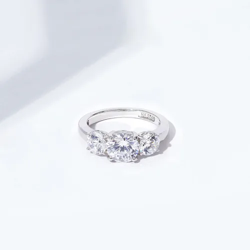 Miniatura 6 de Tienda Collection Platinum or Gold Plated Sterling Silver Round 3-Stone Ring made with Infinite Elements Cubic Zirconia