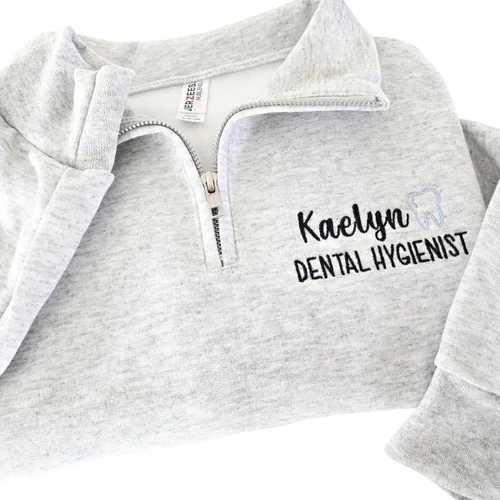 Miniatura 22 de COUPLEHOODIES - Sudadera de enfermería bordada con nombre, personalizada, con cremallera de un cuarto, regalo para asistente de enfermería